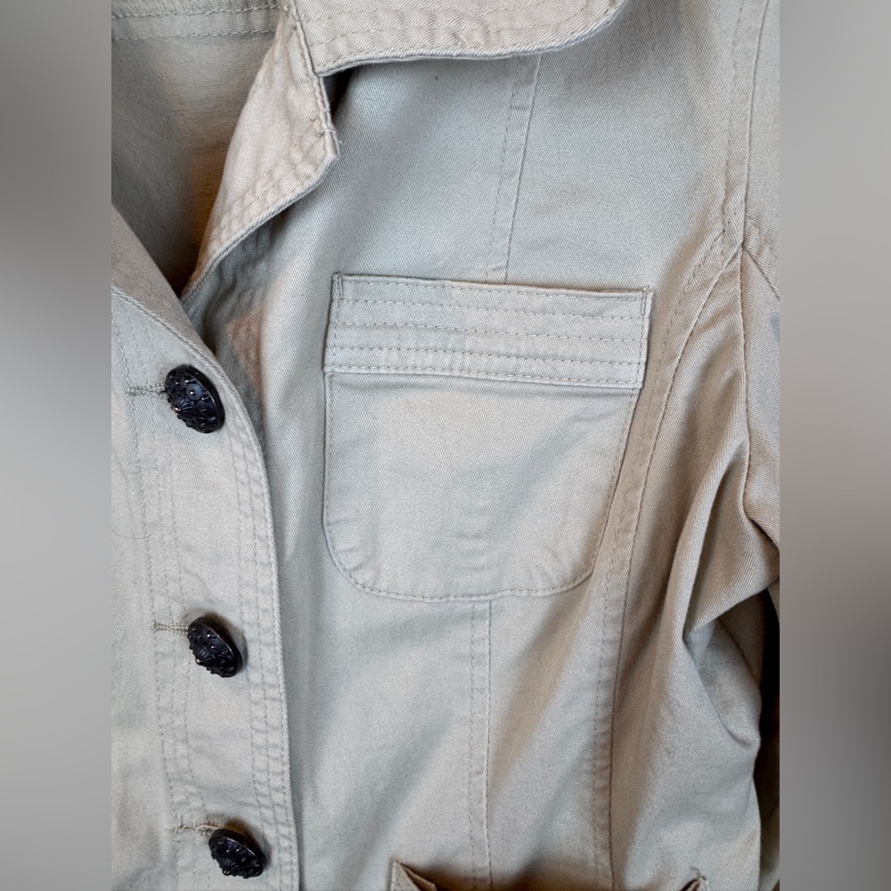 AMX Button Down Collared Jacket- Size Medium - Picture 3 of 9